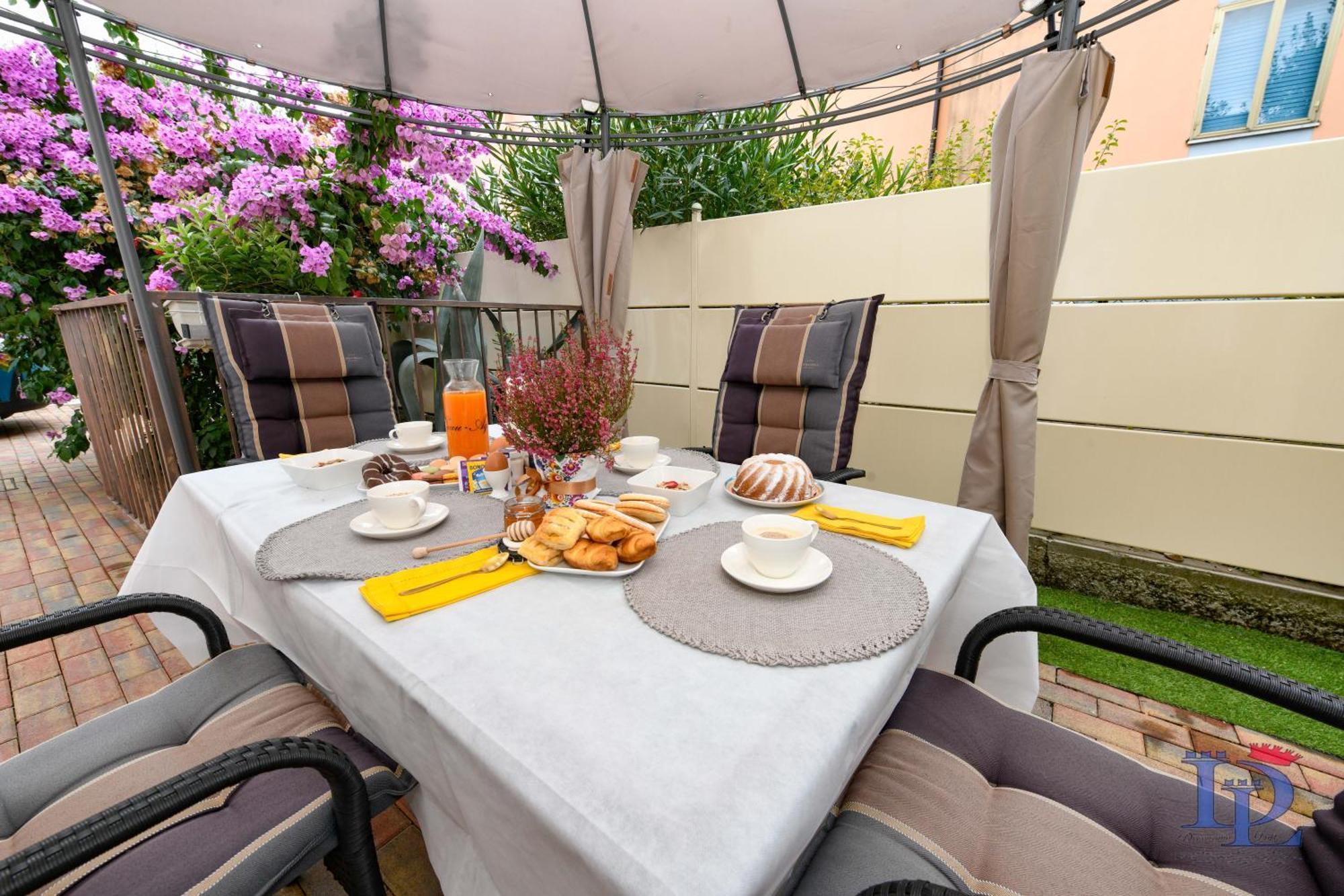 Desenzanoloft Official Partner Marriott Homes & Villas - Garden & Pool Desenzano del Garda Buitenkant foto